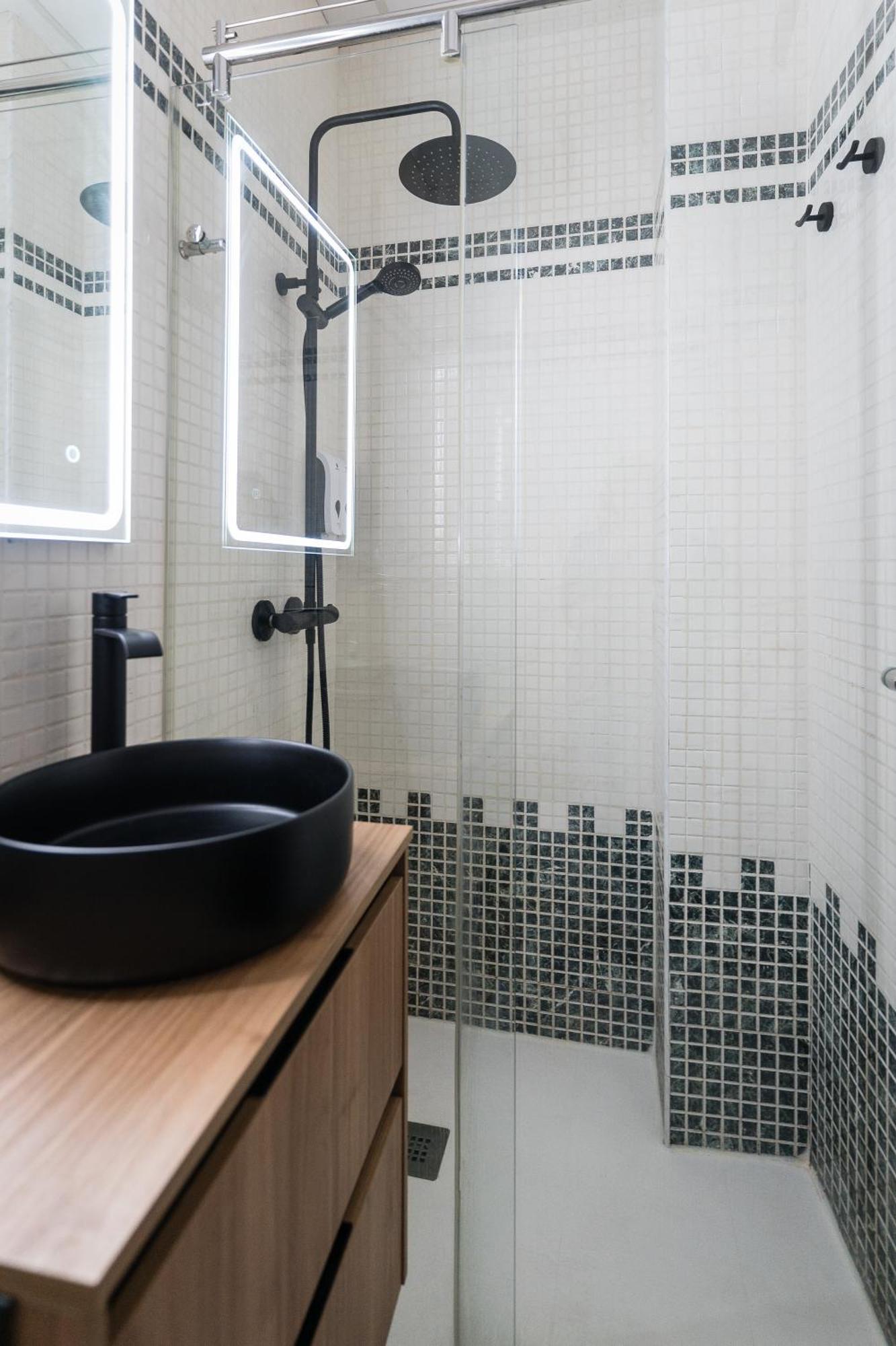 Apartamento Triana Deluxe Con Patio Privado Севилья Экстерьер фото