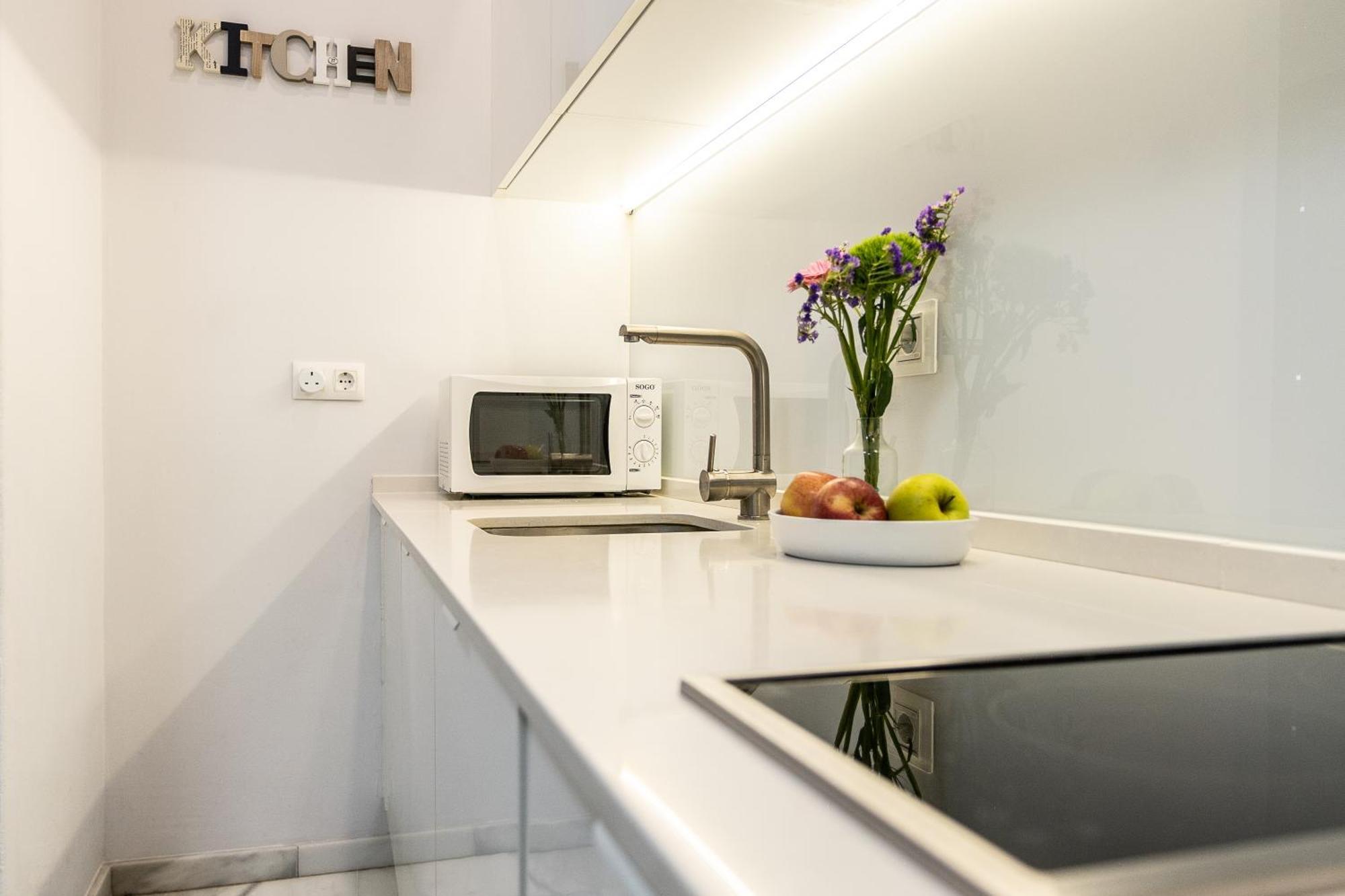 Apartamento Triana Deluxe Con Patio Privado Севилья Экстерьер фото
